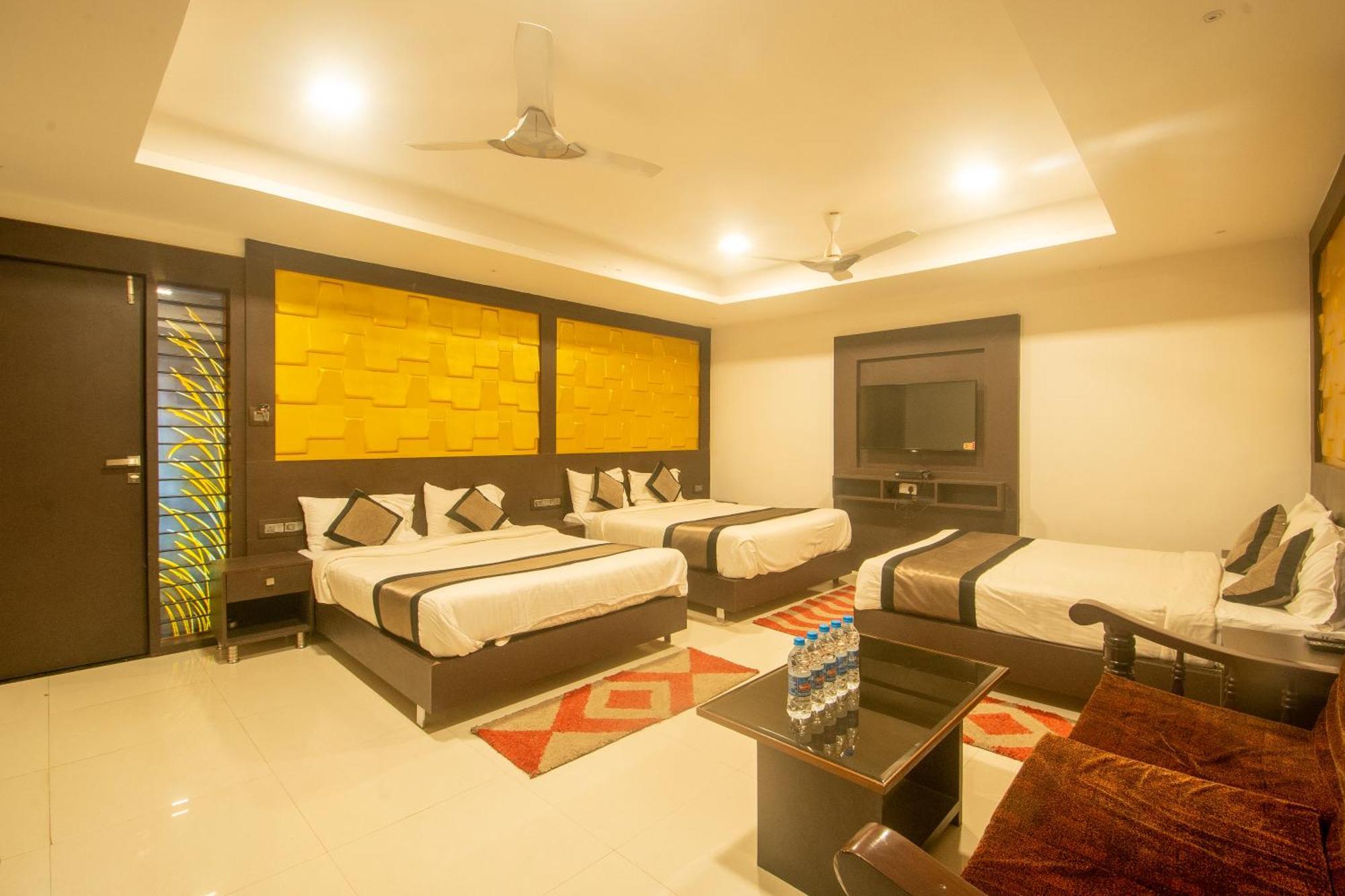 Parampara Residency Kushālnagar Exterior foto
